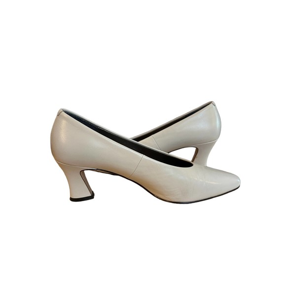 Caressa Crosstown Collection Women's Cream Pumps Size 7.5M - Picture 5 of 10